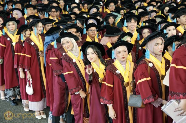 WISUDA UNPAD GEL III TA 2023-2024 (29)