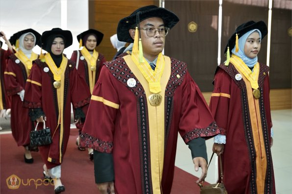 WISUDA UNPAD GEL III TA 2023-2024 (34)