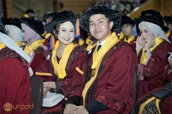 WISUDA UNPAD GEL III TA 2023-2024 (45)