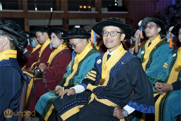 WISUDA UNPAD GEL III TA 2023-2024 (48)