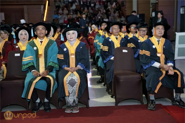 WISUDA UNPAD GEL III TA 2023-2024 (50)