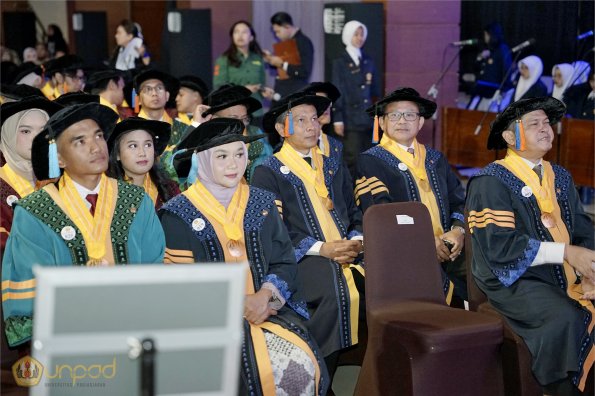 WISUDA UNPAD GEL III TA 2023-2024 (51)