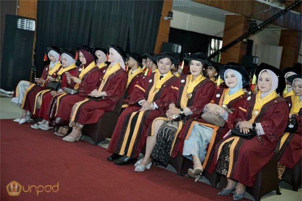 WISUDA UNPAD GEL III TA 2023-2024 (56)