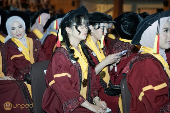 WISUDA UNPAD GEL III TA 2023-2024 (58)