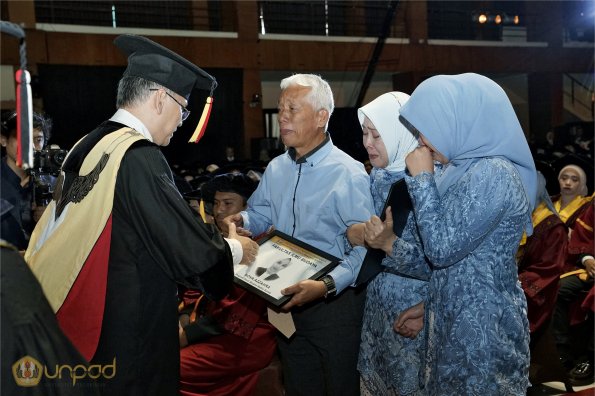 WISUDA UNPAD GEL III TA 2023-2024 (72)