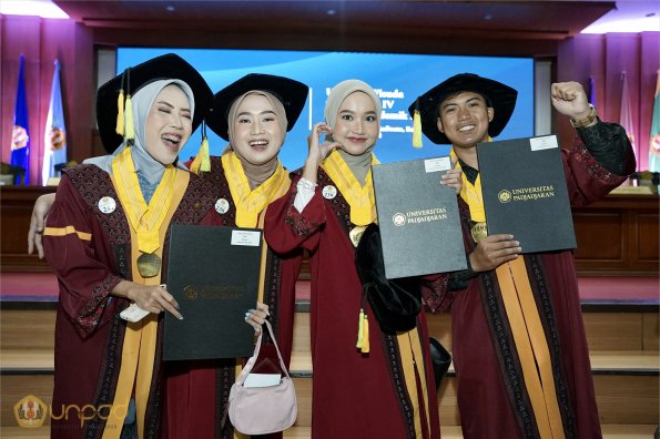 WISUDA UNPAD GEL III TA 2023-2024 (81)