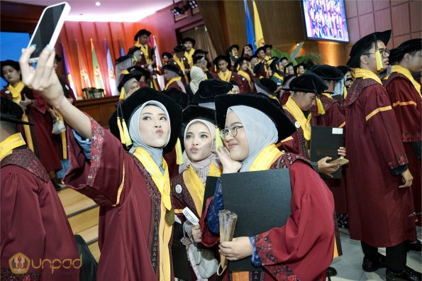 WISUDA UNPAD GEL III TA 2023-2024 (84)