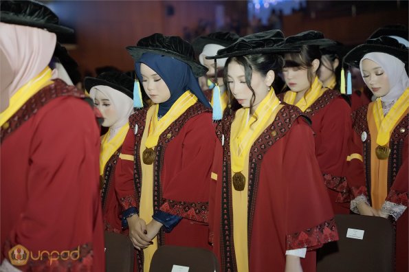 WISUDA UNPAD GEL III TA 2023-2024 (26)