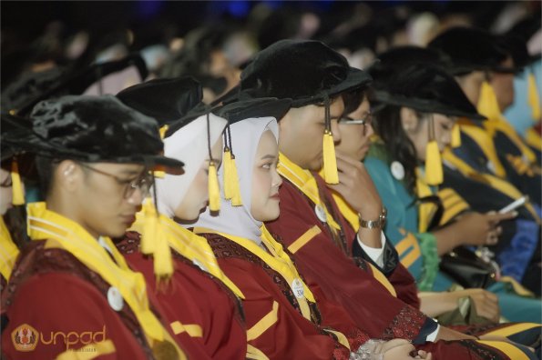 WISUDA UNPAD GEL III TA 2023-2024 (36)