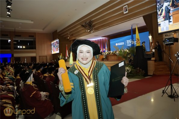 WISUDA UNPAD GEL III TA 2023-2024 (38)