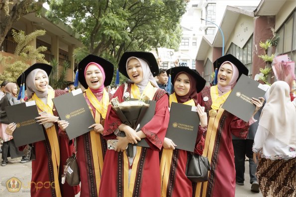 WISUDA UNPAD GEL III TA 2023-2024 (45)