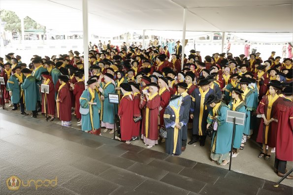 WISUDA UNPAD GEL III TA 2023-2024 (71)