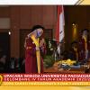 WISUDA UNPAD GEL III TA 2023-2024 FAK. KEPERAWATAN OLEH REKTOR (56)