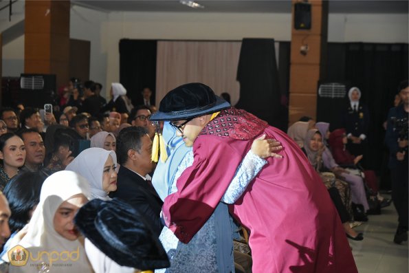 WISUDA UNPAD GEL IV TA 2024-2025 (107)