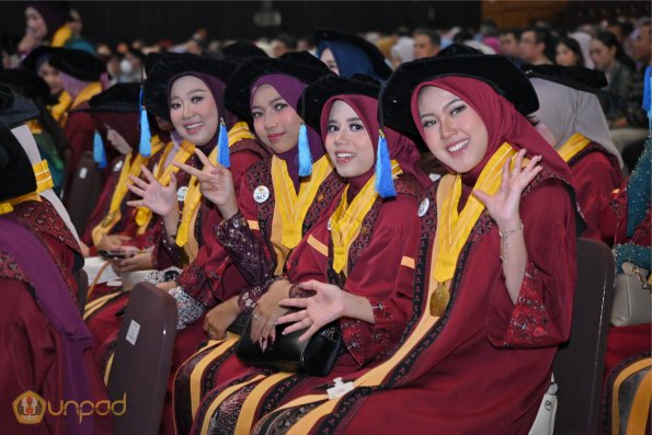 WISUDA UNPAD GEL IV TA 2024-2025 (27)