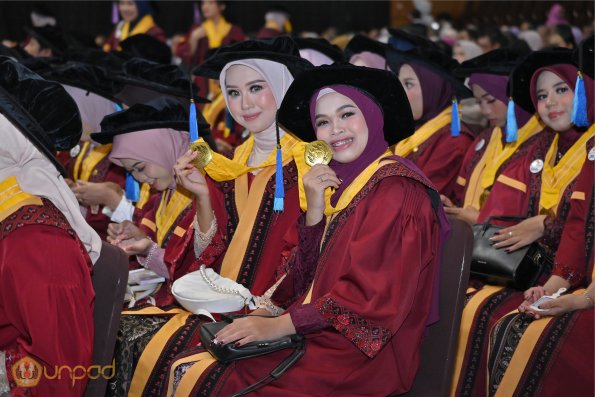 WISUDA UNPAD GEL IV TA 2024-2025 (28)
