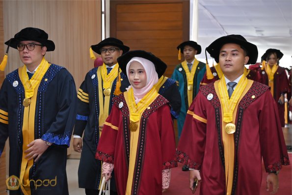 WISUDA UNPAD GEL IV TA 2024-2025 (37)