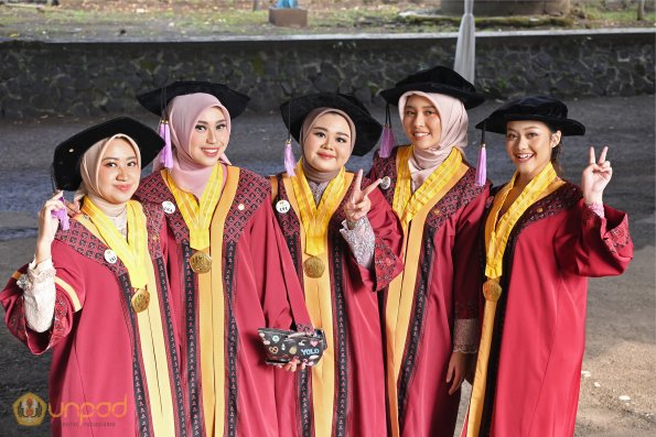 WISUDA UNPAD GEL IV TA 2024-2025 (38)
