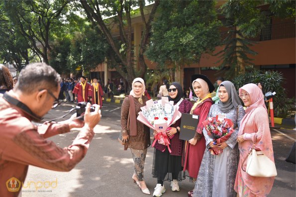 WISUDA UNPAD GEL IV TA 2024-2025 (49)