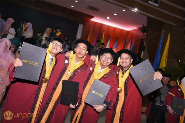 WISUDA UNPAD GEL IV TA 2024-2025 (56)