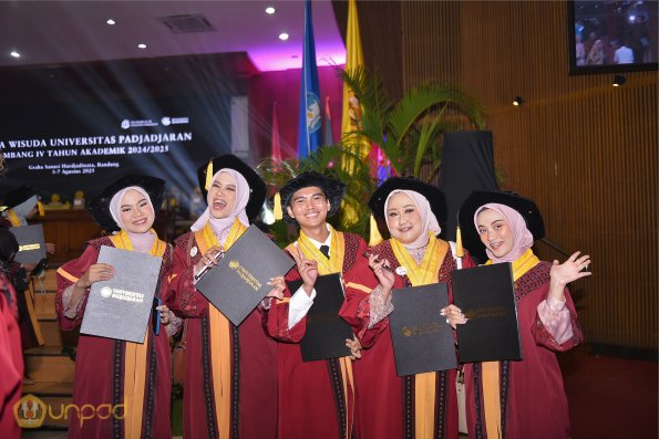 WISUDA UNPAD GEL IV TA 2024-2025 (71)