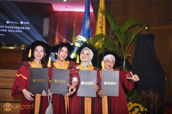WISUDA UNPAD GEL IV TA 2024-2025 (73)