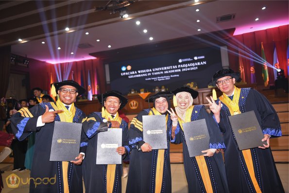 WISUDA UNPAD GEL IV TA 2024-2025 (74)
