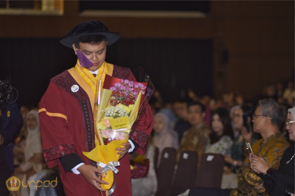 WISUDA UNPAD GEL IV TA 2024-2025 (81)