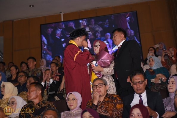 WISUDA UNPAD GEL IV TA 2024-2025 (85)