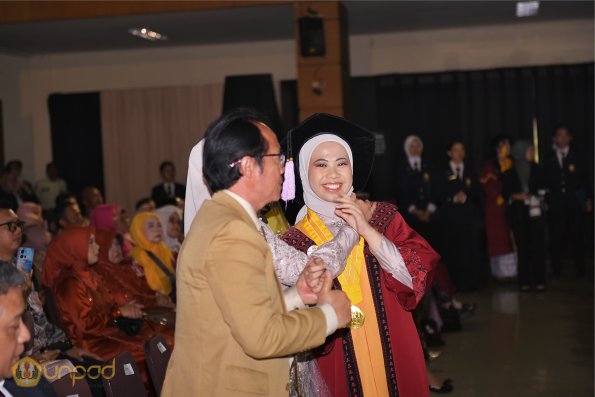 WISUDA UNPAD GEL IV TA 2024-2025 (87)