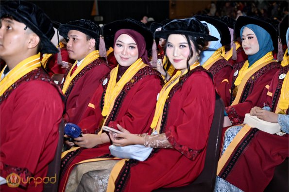 WISUDA UNPAD GEL IV TA 2024-2025 (11)