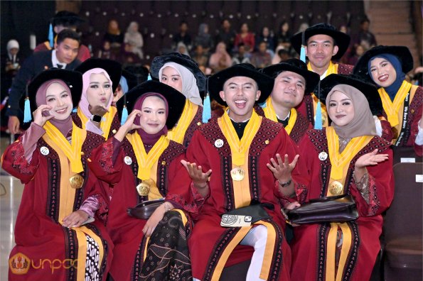 WISUDA UNPAD GEL IV TA 2024-2025 (18)