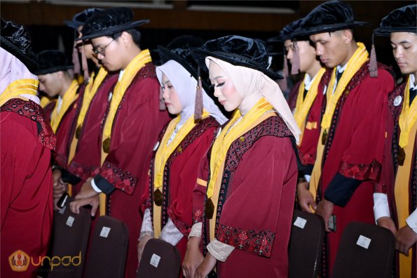 WISUDA UNPAD GEL IV TA 2024-2025 (19)