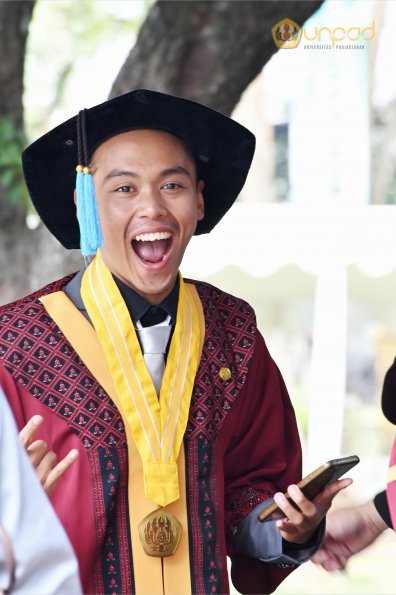 WISUDA UNPAD GEL IV TA 2024-2025 (2)