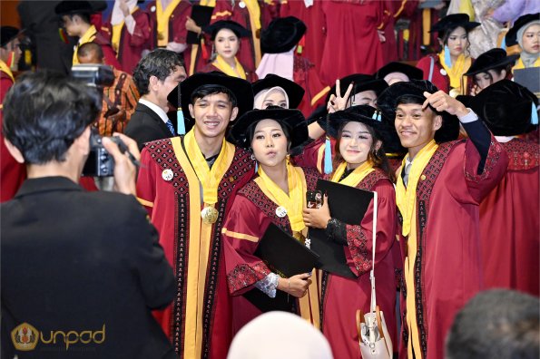WISUDA UNPAD GEL IV TA 2024-2025 (37)