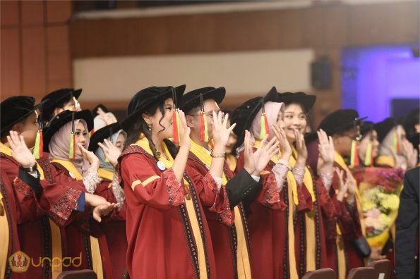 WISUDA UNPAD GEL IV TA 2024-2025 (38)