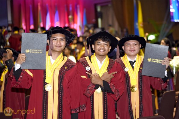 WISUDA UNPAD GEL IV TA 2024-2025 (49)