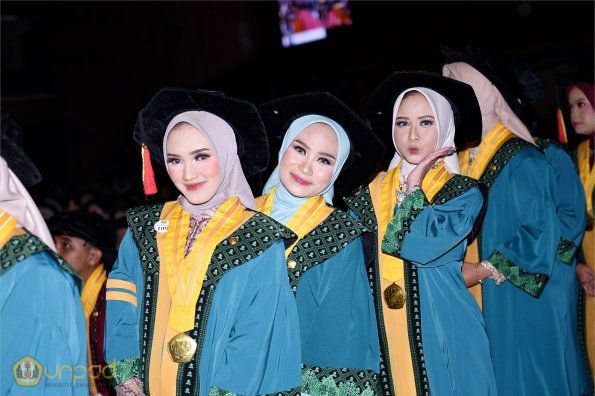 WISUDA UNPAD GEL IV TA 2024-2025 (58)