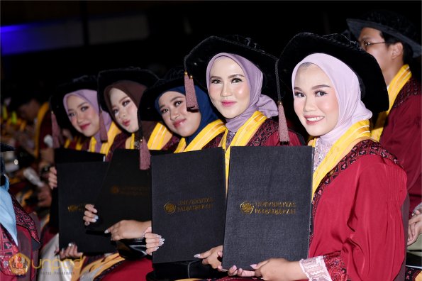 WISUDA UNPAD GEL IV TA 2024-2025 (60)