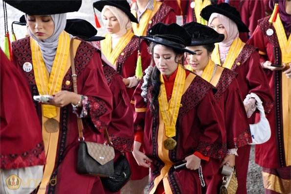 WISUDA UNPAD GEL IV TA 2024-2025 (7)