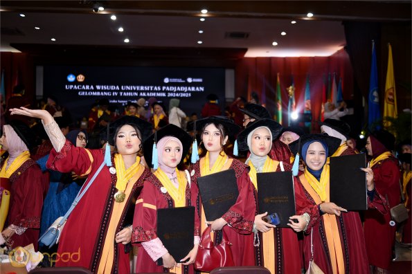WISUDA UNPAD GEL IV TA 2024-2025 (78)