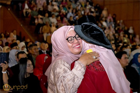 WISUDA UNPAD GEL IV TA 2024-2025 (82)