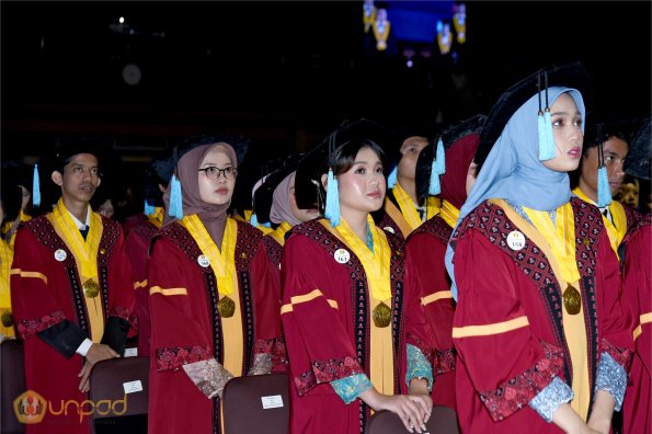 WISUDA UNPAD GEL IV TA 2024-2025 (86)