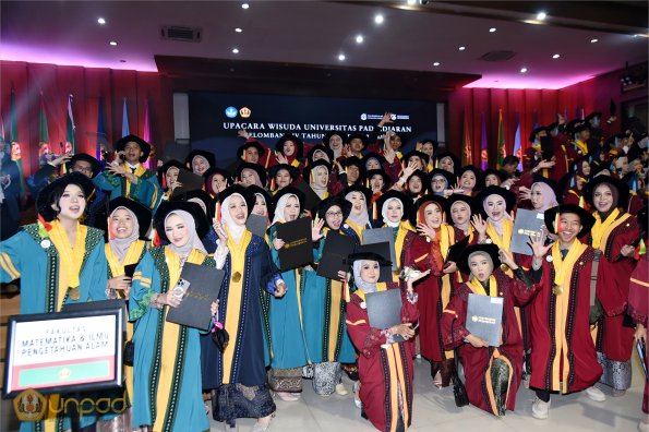 WISUDA UNPAD GEL IV TA 2024-2025 (89)