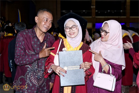 WISUDA UNPAD GEL IV TA 2024-2025 (93)