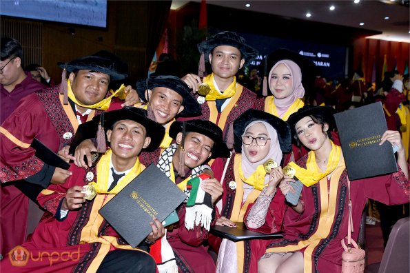 WISUDA UNPAD GEL IV TA 2024-2025 (96)