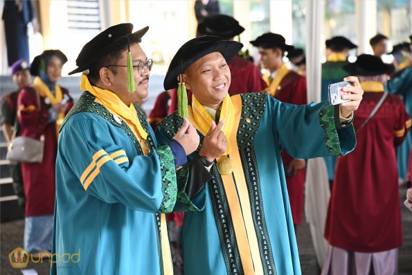 WISUDA UNPAD GEL IV TA 2024-2025 (1)