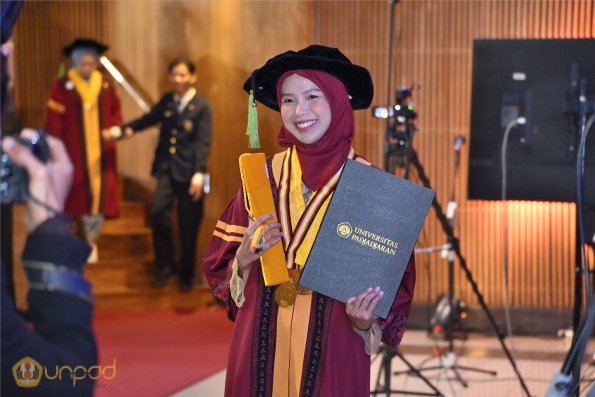 WISUDA UNPAD GEL IV TA 2024-2025 (13)