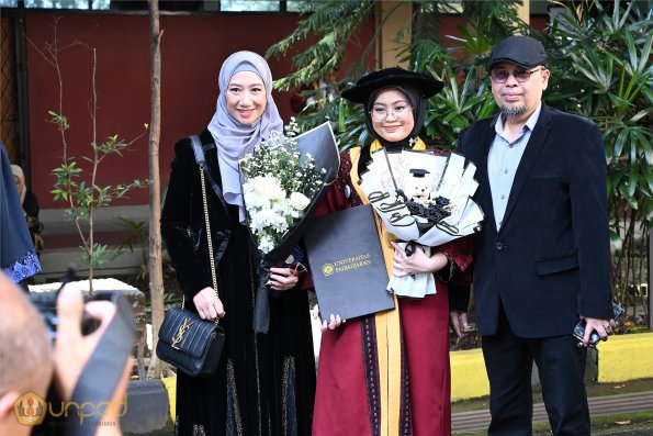 WISUDA UNPAD GEL IV TA 2024-2025 (20)