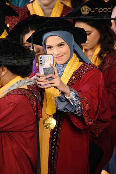 WISUDA UNPAD GEL IV TA 2024-2025 (3)